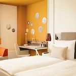 Vienna House Easy By Wyndham מלון 4*
