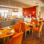Vienna House Easy By Wyndham 4*