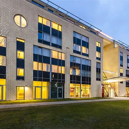 ホテル Vienna House Easy By Wyndham ヴッパータール