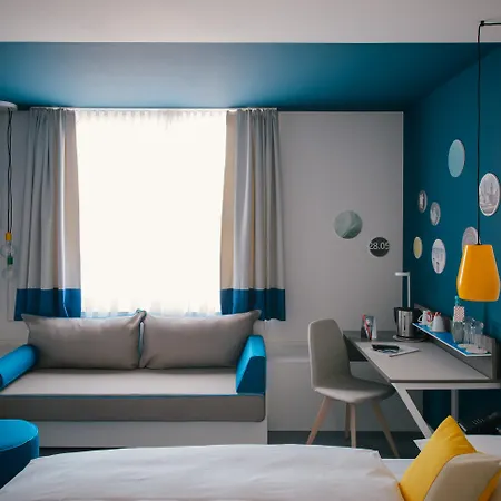 Vienna House Easy By Wyndham 4*