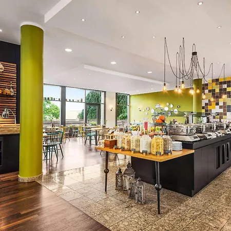 Hotel Vienna House Easy By Wyndham 4*