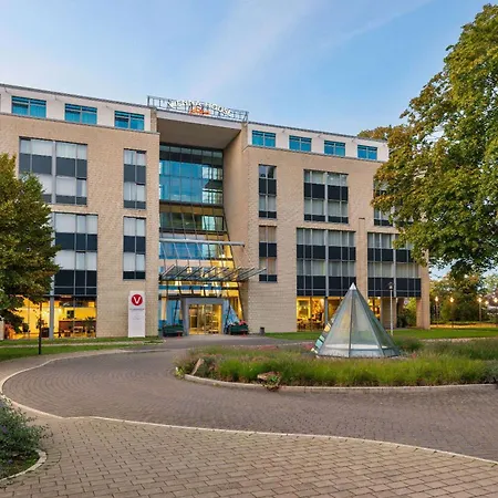 Vienna House Easy By Wyndham 4*