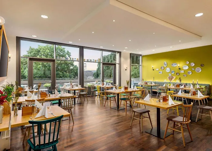 Vienna House Easy By Wyndham 4*