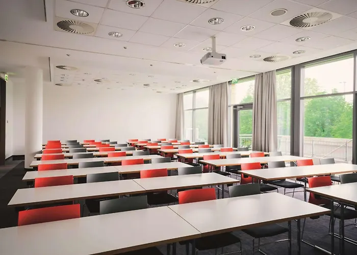 Vienna House Easy By Wyndham Hotel 4*