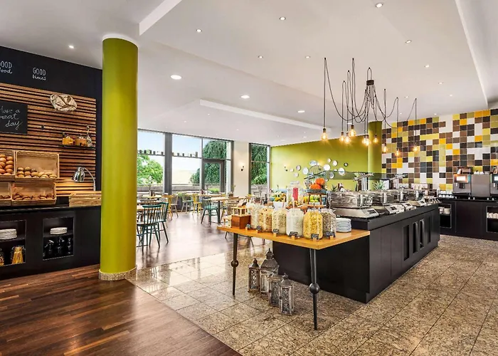 Hotel Vienna House Easy By Wyndham 4*