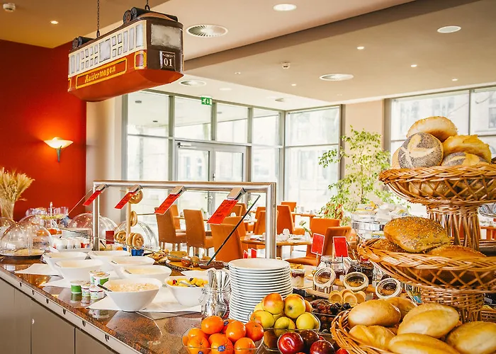 Hotel Vienna House Easy By Wyndham 4*