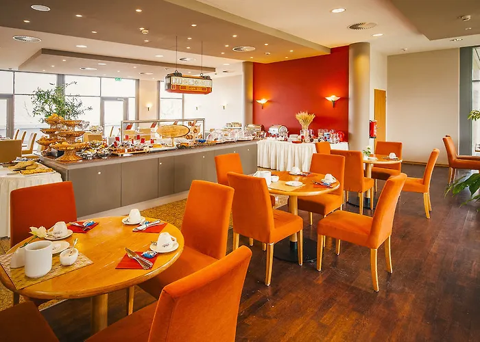 Vienna House Easy By Wyndham 4*